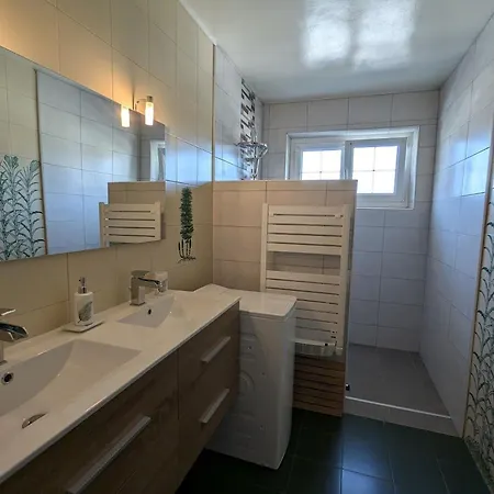 Дом отдыха Maison Spacieuse Avec Jardin Prive Et Wifi, Proche Epinal - Fr-1-589-681 *