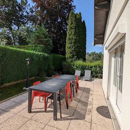 Дом отдыха Maison Spacieuse Avec Jardin Prive Et Wifi, Proche Epinal - Fr-1-589-681 *