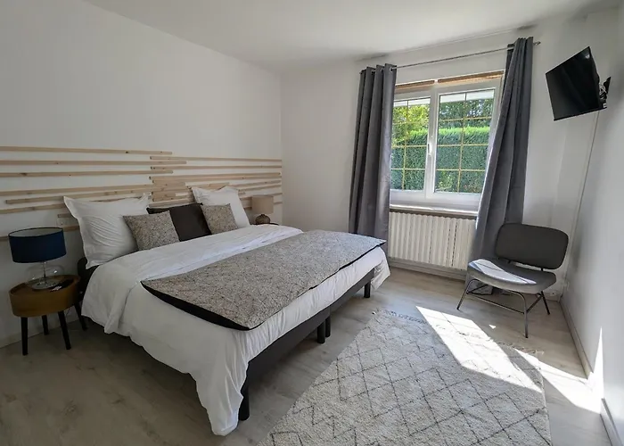 Prázdninový dům Maison Spacieuse Avec Jardin Prive Et Wifi, Proche Epinal - Fr-1-589-681 Dinozé